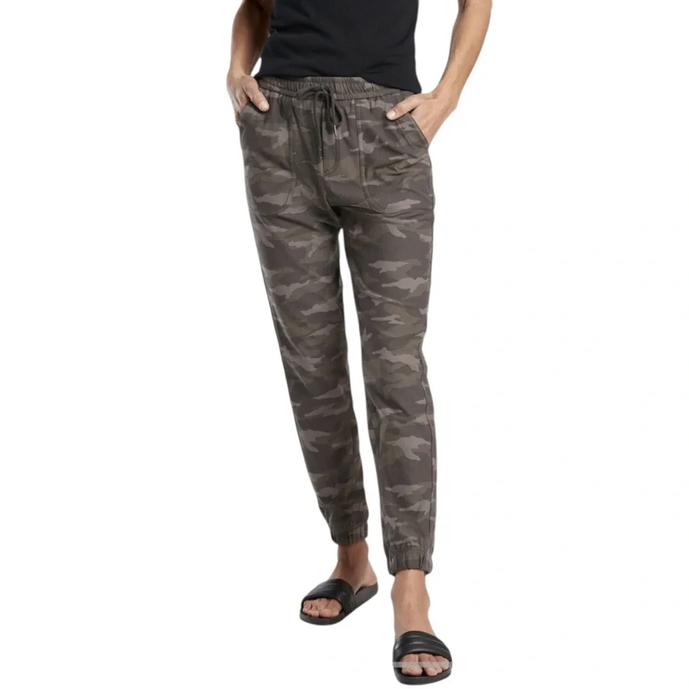 4/$20 Athleta Camo Farallon Jogger Pants Green Camo Drawstring Stretch Women’s 2 - Picture 2 of 7